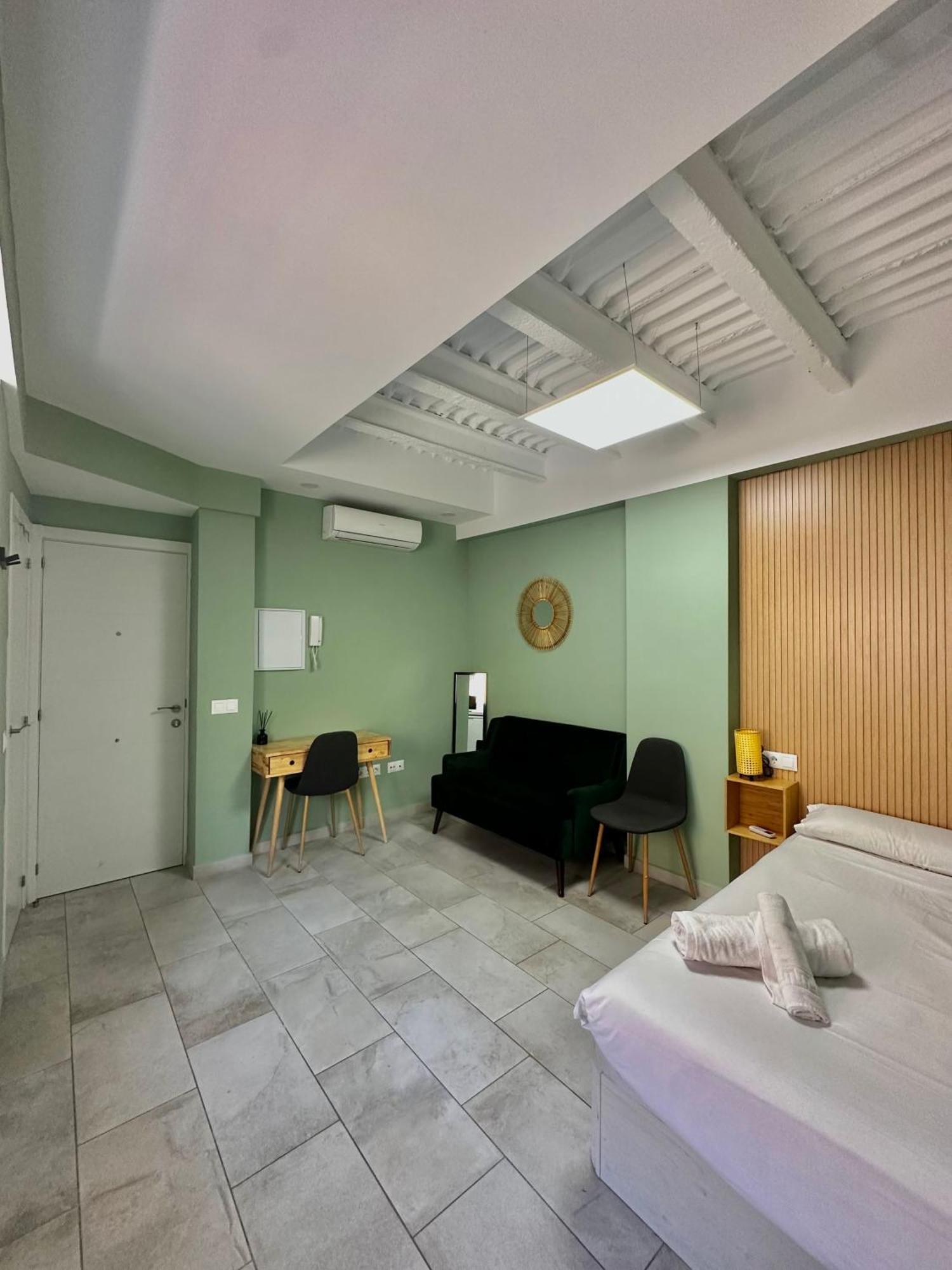 Lovely Studio Apartment Malaga Zewnętrze zdjęcie
