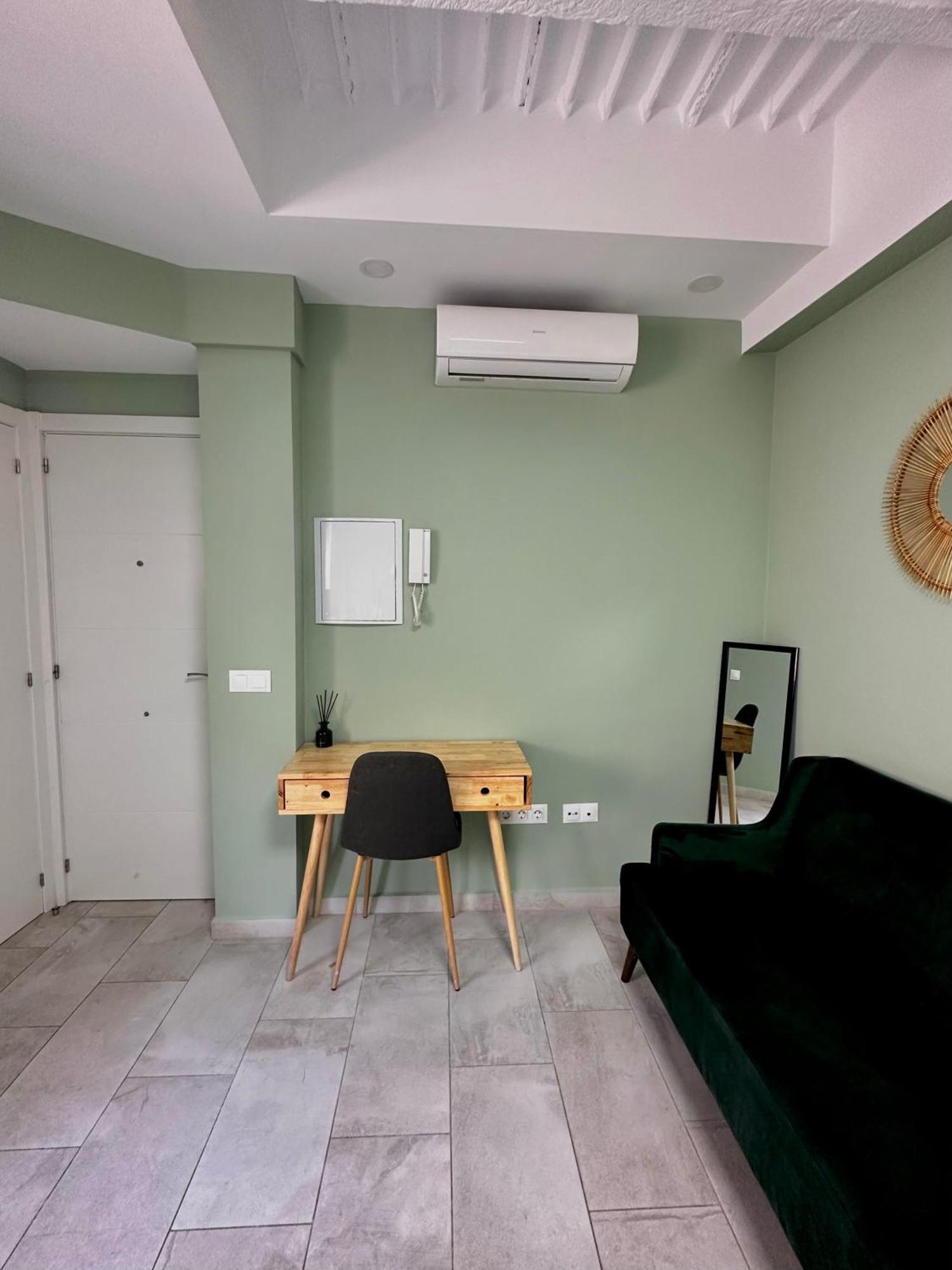 Lovely Studio Apartment Malaga Zewnętrze zdjęcie
