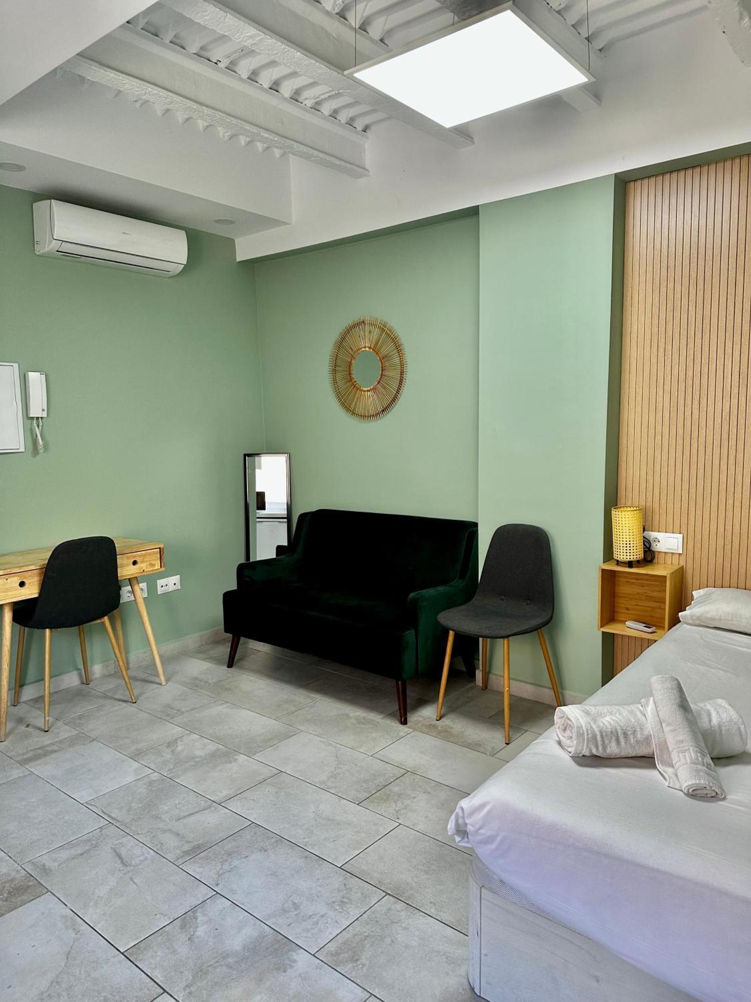 Lovely Studio Apartment Malaga Zewnętrze zdjęcie